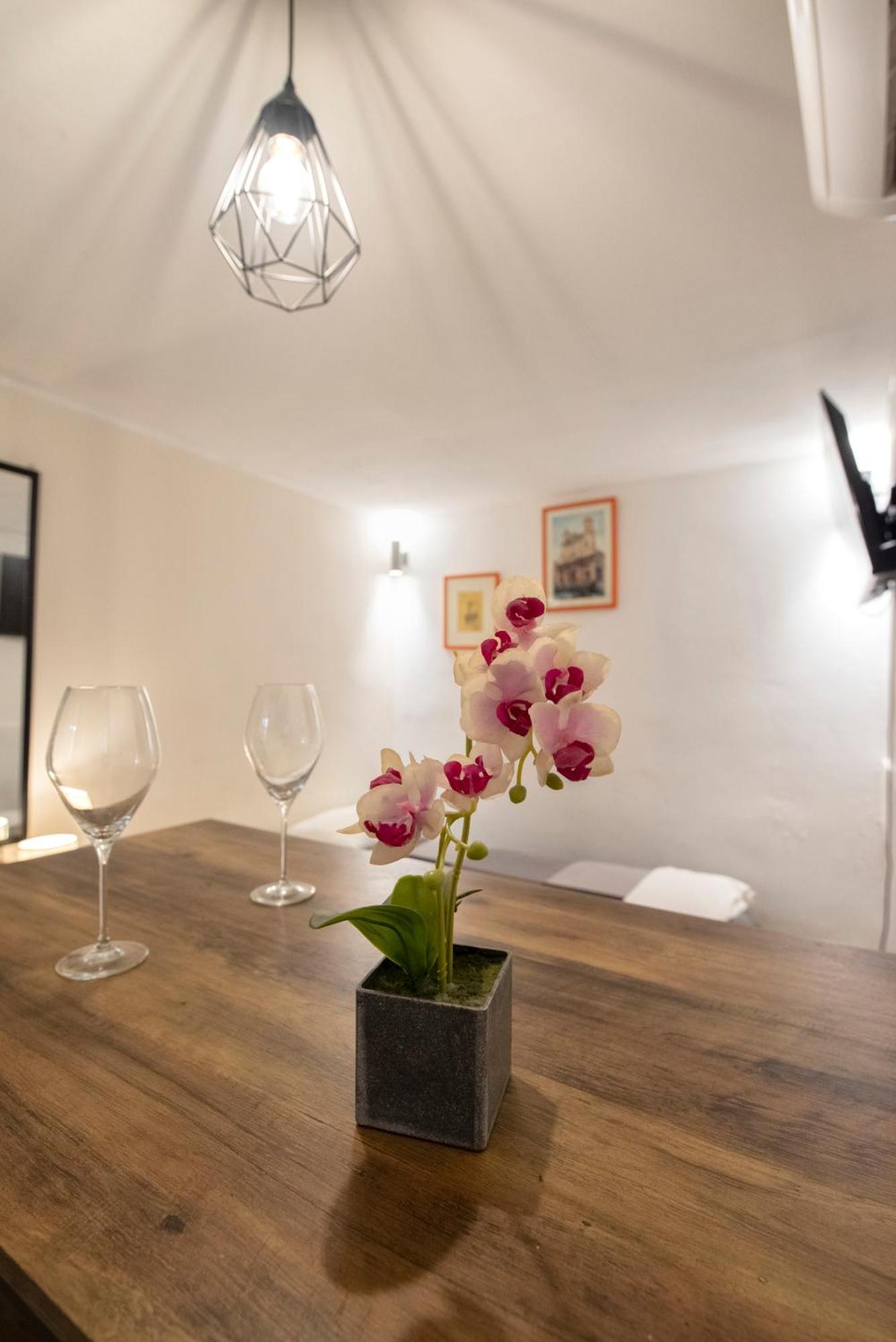 Loft Pantano, Catania Center Villa Bellini Екстериор снимка